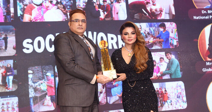 Dr Jitendra Matlani honoured with Dada Saheb Phalke Award in Dubai