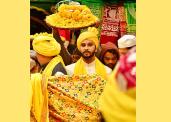 Basant celebrated at Nizamuddin Dargah: Syed Anis Nizami Incharge Dargah Sharif