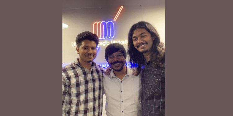 UnFoldMart: Redefining Creativity in the Advertising Landscape